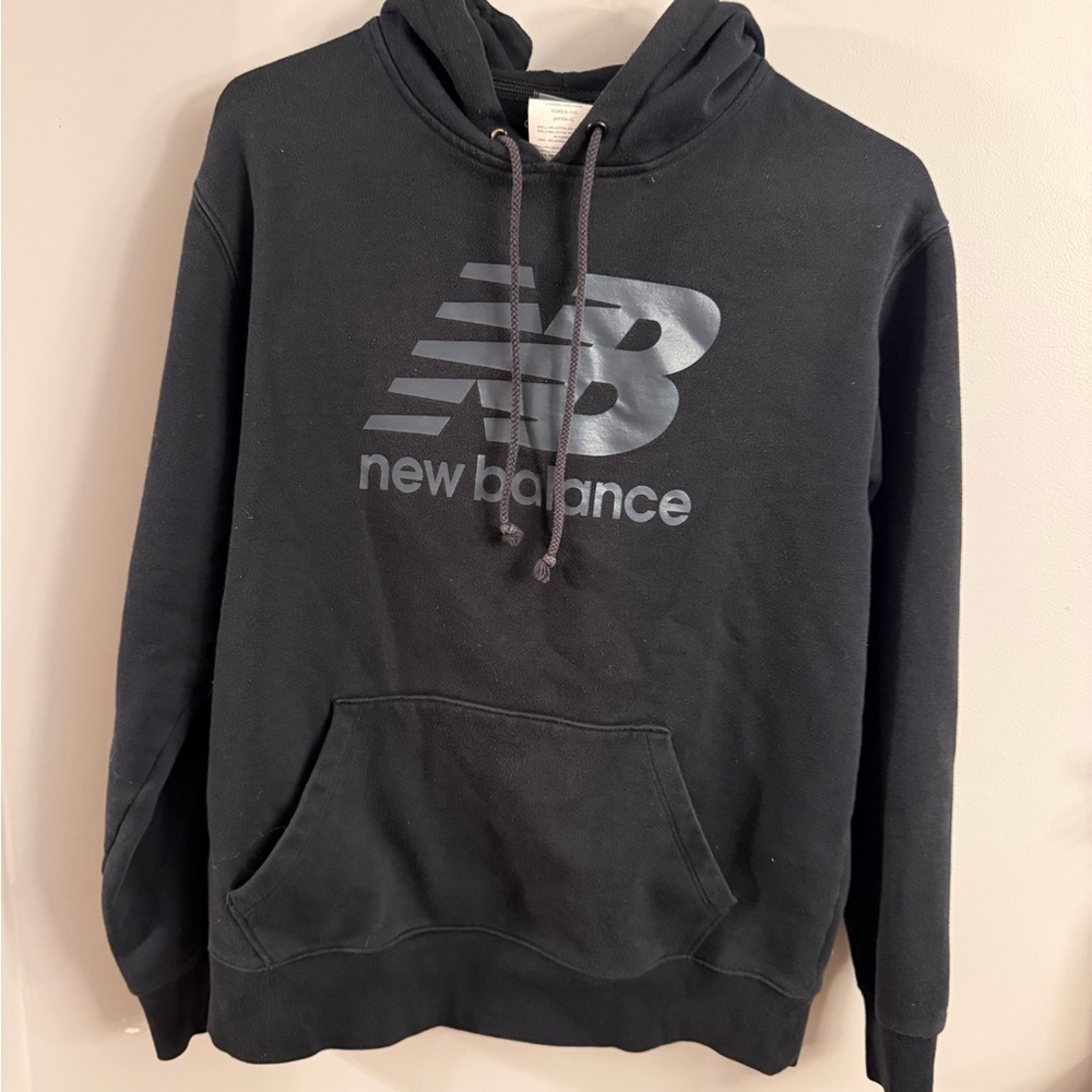 New Balance Black Pullover Hoodie Sweatshirt – Size Large